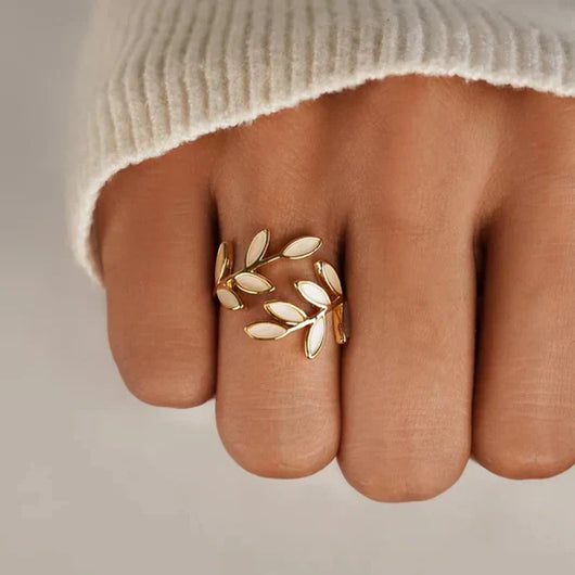 Laurel Leaf Ring